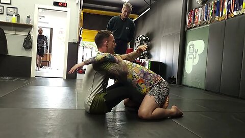 Shoulder Crunch Sweep from Hand Fight. #nogi #bjj #jiujitsu