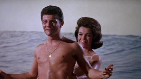 MUSCLE BEACH PARTY trailer Annette Funicello, Frankie Avalon