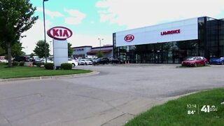 Former employee: Lawrence Kia altered car loan applications