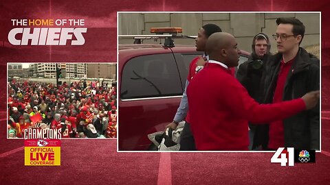 VIPs load up as Chiefs Kingdom Champions Parade gets set to begin