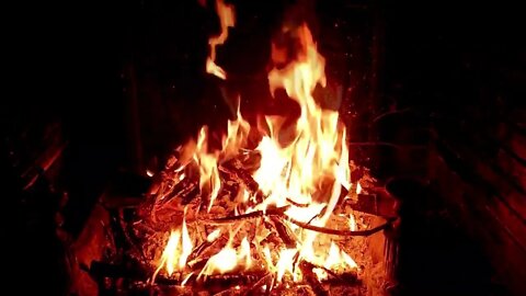 🔥 Pleasant Evening by the Fireplace. Fire Sounds and Burning Logs in a Cozy Fireplace