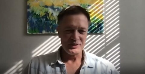 Dr Andrew Wakefield w/ Clive de Carle Explains 'WHO' dunnit And Talks About His New Film