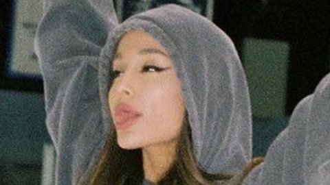 Fans REACTS As Ariana Grande TEASES ANOTHER Single ‘Imagine’!