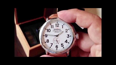 White Dial Shinola Runwell Watch Review