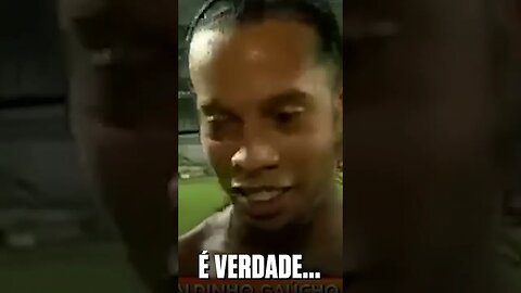 🎤⚽[QUER NAMORAR COMIGO?]🎤⚽ RONALDINHO DÁ CANTADA EM REPORTER #futebol #ronaldinho