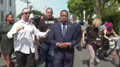 Larry Elder and Campaign Volunteers Attacked By Radicals In Venice