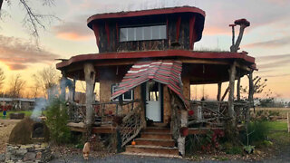 Joel & Stephanie's Pickalotta Tiny House