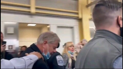 Senator Lindsey Graham Heckled At Airport
