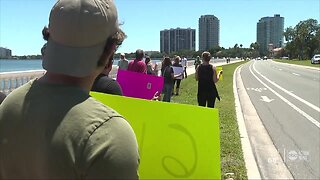 Floridians line Bayshore Blvd. to demand unemployment benefits
