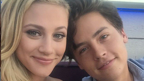 Did Lili Reinhart & Cole Sprouse CONFIRM Off Screen Relationship By Kissing In Paris?!