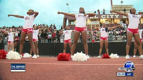 East HS cheerleaders take the field for the first time since graphic splits video