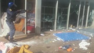 Letsoho shopping centre in Katlehong looted