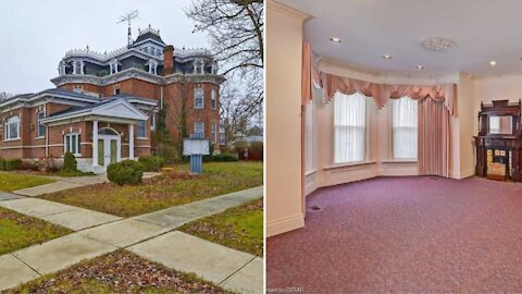 This Ontario Mansion For Sale Is Amazingly Under $600K & Has Over 20 Rooms
