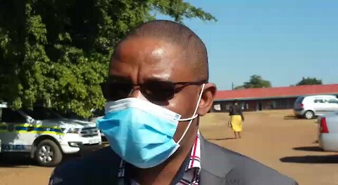 WATCH: KZN Education MEC intervenes in KwaMashu school riot (Wdk)