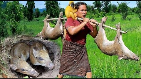 woman ride boat to fishing & Catch two pig -Eating delicious HD