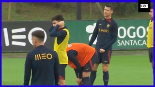 Ronaldo and Bruno Fernandes wouldn’t even look at each other during training for Portugal today 👀�