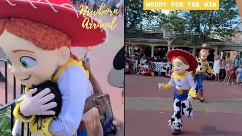 Woody Directs Jessie To Hug Little Girl For The Win! 🤗
