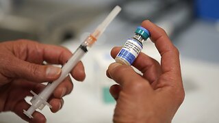 Almost 900 Adult Migrants In U.S. Custody Had Mumps In Past Year