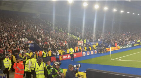 Manchester United fans singing we love United chant