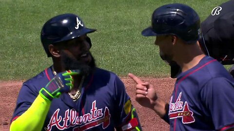 Marcell Ozuna hits a three-run home run