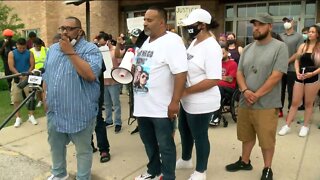 Rally in Glendale seeking justice for Joel Acevado