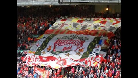 Torcedores do Liverpool FC comemoram conquista da Premier League