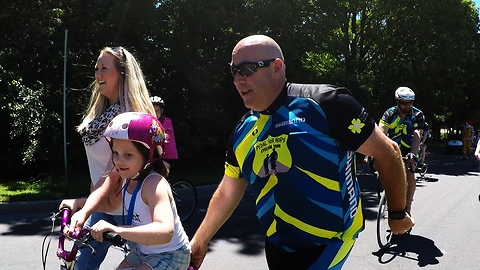 Cops Team Up With Kids To Raise Money For Cancer Research