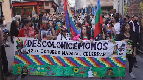 Spain: Demonstrators march in Madrid in rejection of colonialism on National Day - 12.10.2021