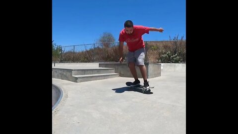 Kick flip 2 step from a different angle #skateboarding #shorts #poser #kickflip #freddiegibbs