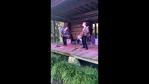 Ferris Deluxe at The Villages - All Shook Up
