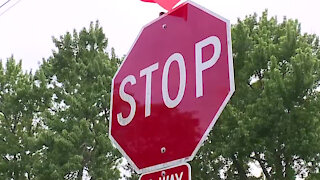 Neighbors in Melvindale frustrated over stop sign