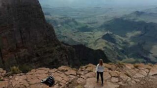 Drone capta paisagem incrível na África do Sul