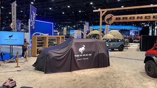 ***LIVE*** Ford Bronco Raptor & New “Everglades” Version - Chicago Autoshow