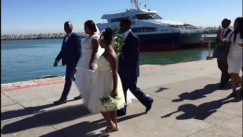 SOUTH AFRICA - Cape Town - Eleven couples tied the knot on Robben Island (Video) (rvs)