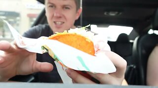 First Time Eating Taco Bell VLOG