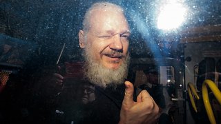 US Charges WikiLeaks Founder Julian Assange With Conspiracy