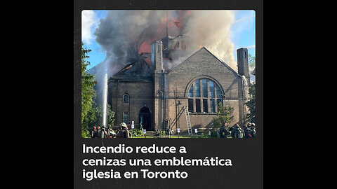 Incendio devora una iglesia que albergaba históricos murales en Canadá