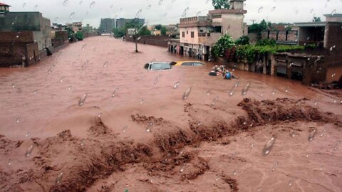 CLOAKED UFO AGENDAS: This is real! Flash floods like tsunamis hit Pakistan! Millions of people affec