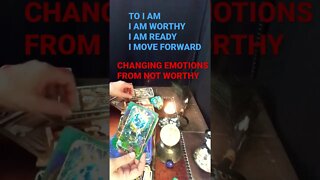 WEEKLY TAROT ADIVICE☝🏻MINUTE TAROT READING MOVING ON AND MOVING FORWARD