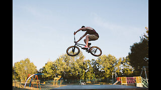 bmx halfpipe bike stunt sport