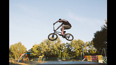bmx halfpipe bike stunt sport