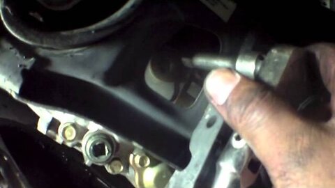 SIMPLE Replace rear differential fluid Honda Pilot √ Fix it Angel