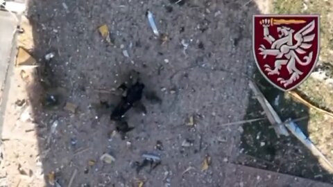 Reportedly a Ukrainian drone dropping explosives on a Russian/allied medical rescue team