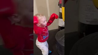 Young Boxer in Training: A Star in the Making 💪🏼🥊 #boxing #champion #viralvideo