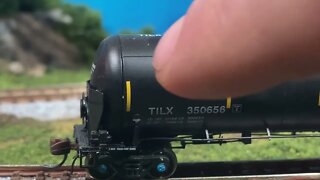 Review: N Scale BLMA Trinity 31,000 Tank Car