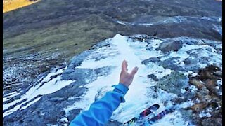 Un skieur écossais crée son propre tremplin de ski