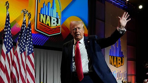 Donald Trump speaks before the NABJ in Chicago