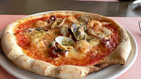 Seafood pizza | Wikipedia audio article