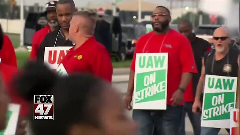 Union workers reviewing new deal
