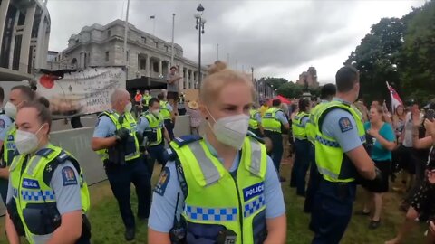 🚔 POLICE INTERRUPT NEW ZEALAND PROTEST 🇳🇿